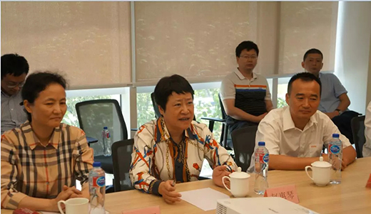 上海市青浦区区委书记赵惠琴带队莅临GOPAY钱包官网调研